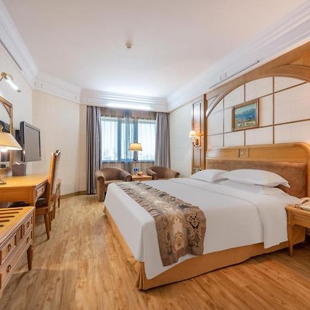 Hotel Silverland Dongguan  Exteriör bild