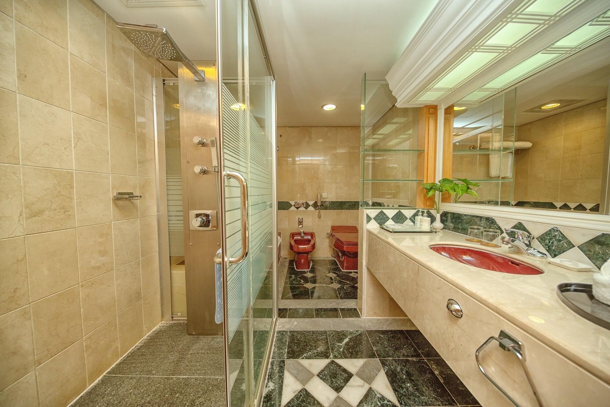 Hotel Silverland Dongguan  Exteriör bild