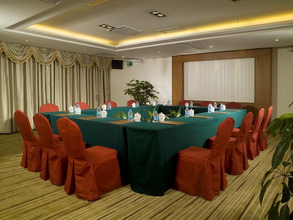 Hotel Silverland Dongguan  Exteriör bild